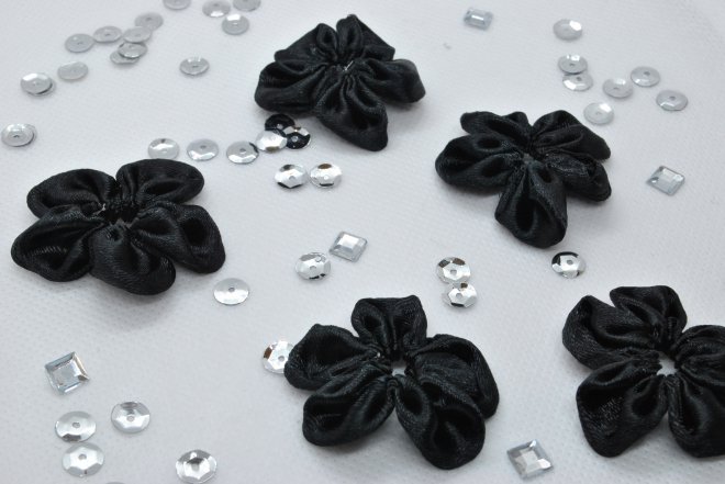 ručne šité kvietky