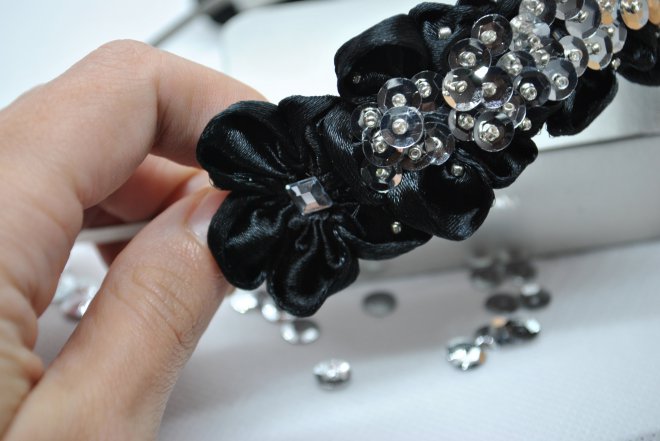 bohato zdobená čelenka lubkasabi