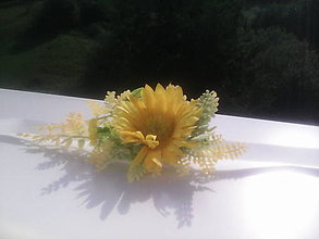 Náramky - Kvetinový náramok "Slnečný..." - 6995842_