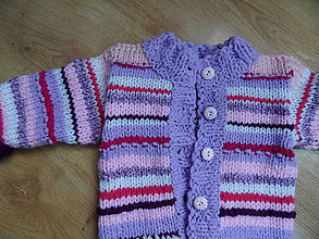 Detské oblečenie - ružovoprúžkovaný svetrík - 6996140_