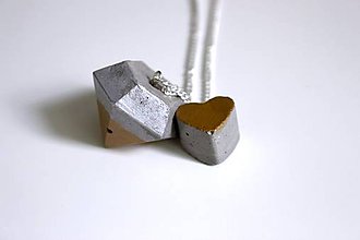 Náhrdelníky - Betónový diamant so srdcom - 7024925_