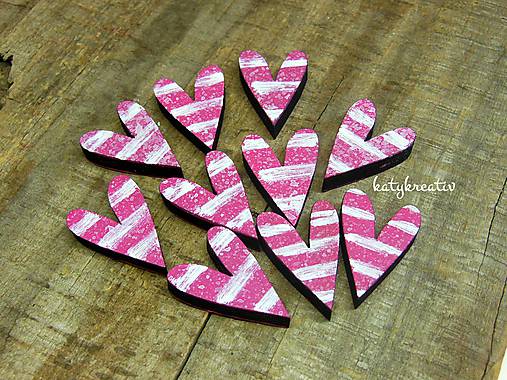 Dekorácie - 10 srdiečok cyklamen - 7038762_