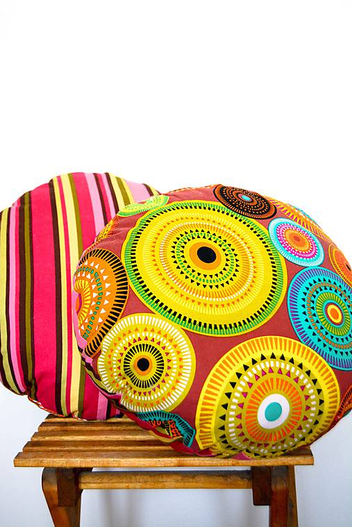 Úžitkový textil - BoB... podsedák... PeSTRoFaReBNý - 7045912_
