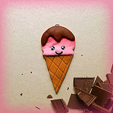 Náhrdelníky - Sladké prívesky (Jahodová usmiata zmrzlina s čokoládovou polevou) - 7049726_