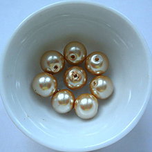Korálky - Voskované perly 10mm-8ks (béžová) - 7117048_