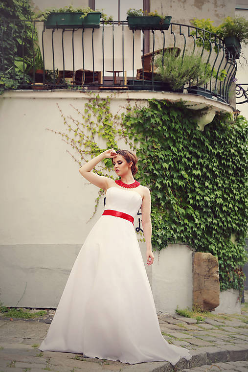 základný perlový náhrdelník podľa želania