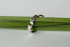 Prstene - Zásnubný prsteň / obrúčka obdĺžniková - predelená - 7116177_