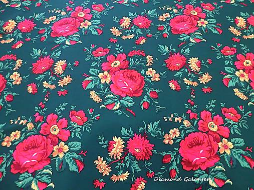 Textil - Krojová látka - kvietky veľké na tmavo zelenom podklade - cena za 10 cm - 7119724_