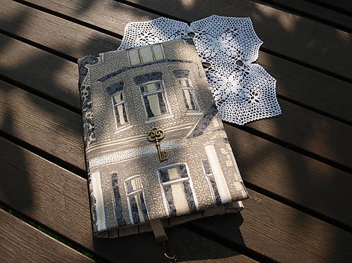Papiernictvo - Univerzálny obal na knihu - 7158365_