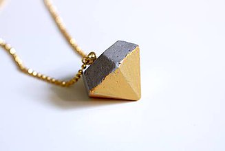 Náhrdelníky - Betónový diamant zlatý - 7186244_