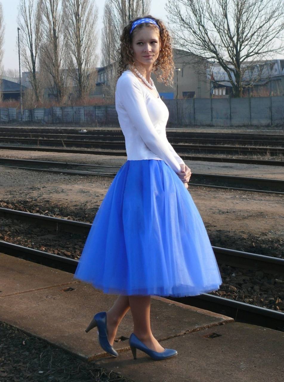 Modrá tylová sukňa
