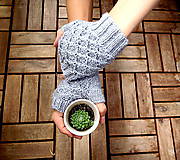  - Rukavice sivé s plastickým vzorom  - 7203248_