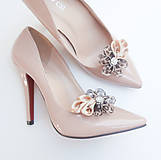 Ponožky, pančuchy, obuv - Elegantná "šelmička" - klipy na topánky béžové so štrasovým kamienkom a zvieracím leopardím vzorom - 7211426_