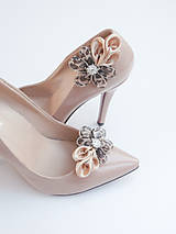 Ponožky, pančuchy, obuv - Elegantná "šelmička" - klipy na topánky béžové so štrasovým kamienkom a zvieracím leopardím vzorom - 7211430_