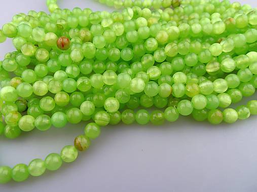 Minerály - Afgánsky nefrit bledozelený korálky 8mm - 7213572_