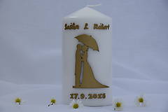 Svietidlá - svadobná sviečka so zlatým zdobením, menami a dátumom svadby - 7217434_