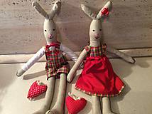 Dekorácie - párik zajac a zajačica (tmavomodro-červeno-biely) - 7235754_