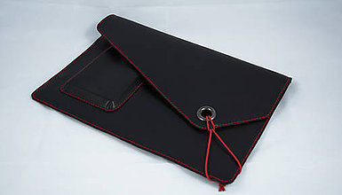 Na notebook - Kožené púzdro na MacBook Air 13 čierne s červeným šitím - 7234061_