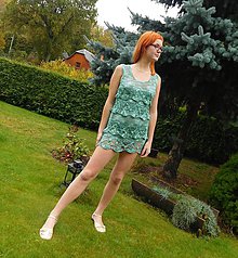 Blúzky a košele - zelené šaty s kanýrama - 7307403_