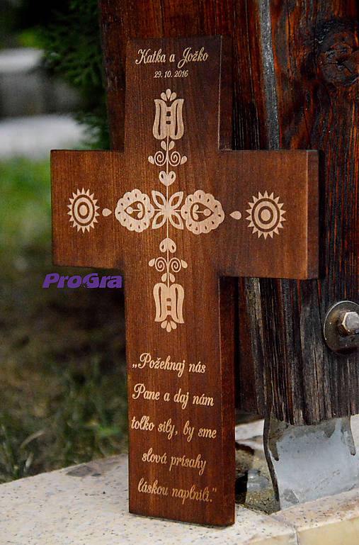 Dekorácie - Svadobný krížik Folk - 7309433_