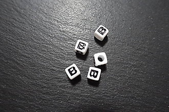Korálky - Písmenko kocka (Abeceda) (B) - 7307705_