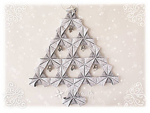 Dekorácie - Vianočný stromček Origami / Sivo - biely - 7309121_