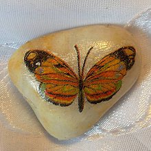 Dekorácie - Kamienky pre šťastie Motýliky žula, kremeň 5 - 7319116_