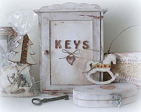 Nábytok - Klúčová skrinka Keys :) - 7335408_