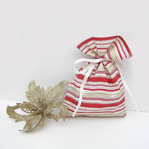 Úžitkový textil - Vianočné darčekové vrecúško - 7348996_