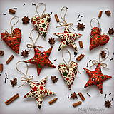 Dekorácie - Vianočné Hviezdy a Srdiečka - 7364988_