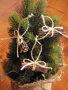 Dekorácie - Prírodné vianočné ozdoby na stromček - zväzok prútia - 7372135_