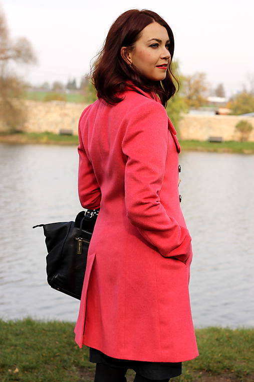 Vlnený kabát - červený