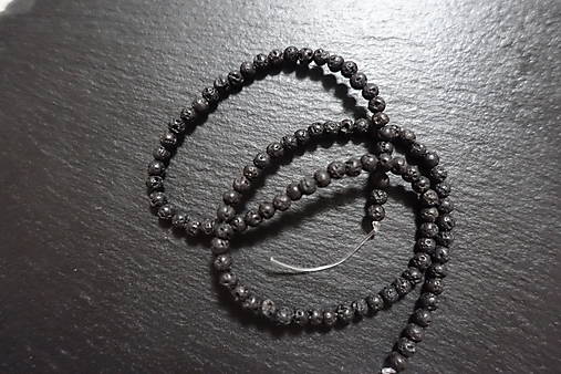 Minerály - Láva - 4ČR1 - 7418211_