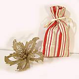 Úžitkový textil - Vianočné darčekové vrecúško - 7430950_
