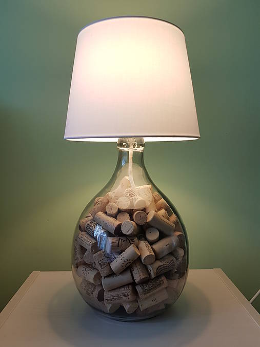 Funkčná dekoračná lampa WineLight