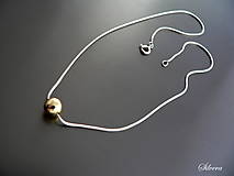 Náhrdelníky - Strieborný 925 náhrdelník s pozlacenou kuličkou - 7460240_