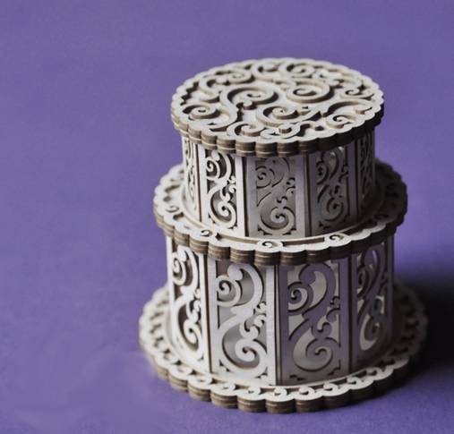 Lepenkový výrez - torta 3D