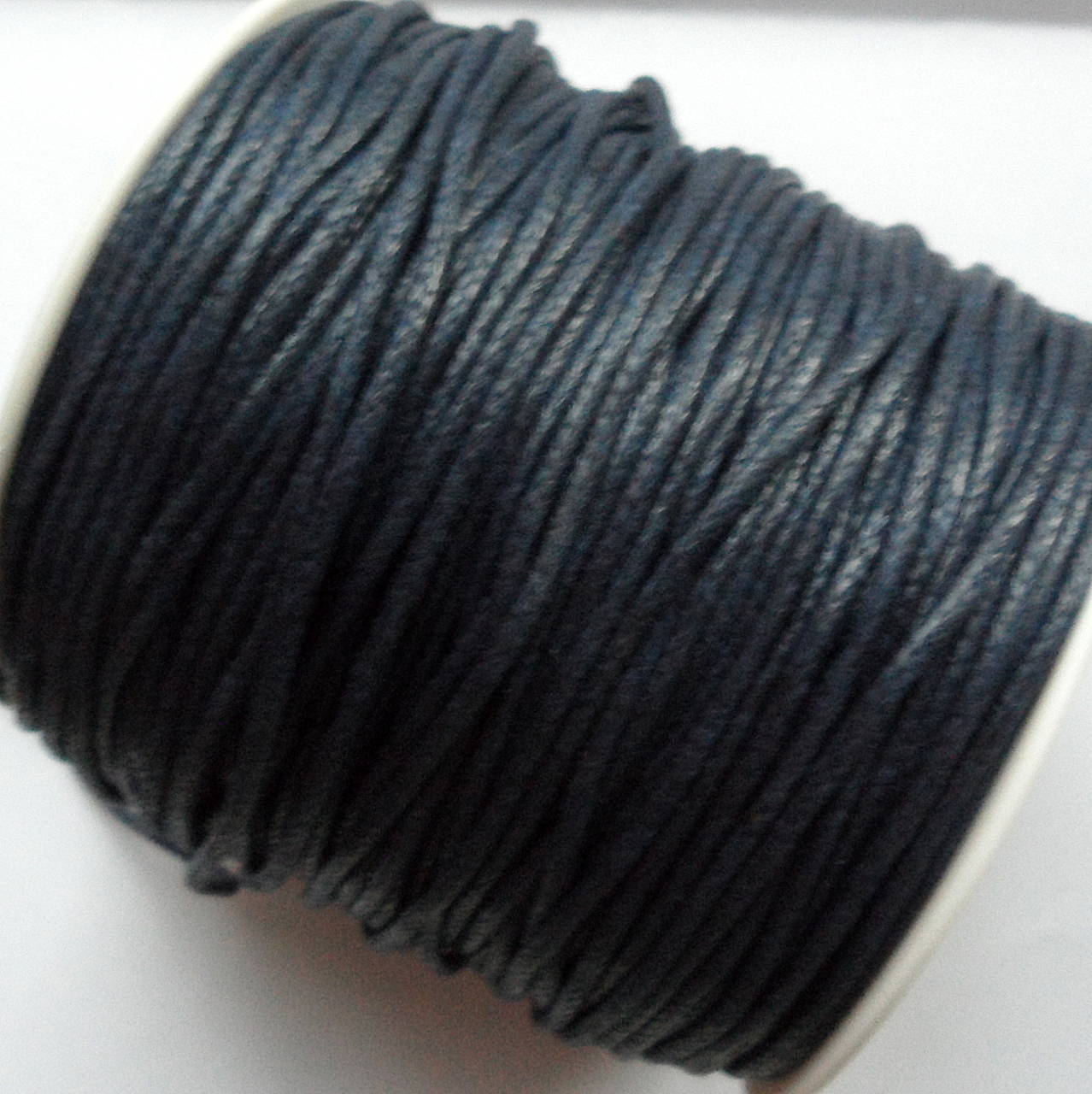 Bavlnená voskovaná šnúrka 1,5mm-1m (modrá temná)