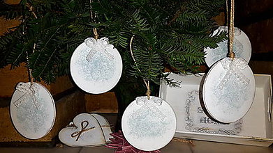 Dekorácie - Nežné vianočné vintage gule - 7499784_