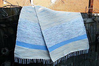 Úžitkový textil - Tkaný svetlomodrý koberec z polyesteru - 7496058_