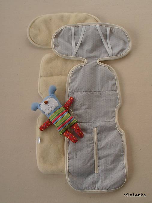 Detský textil - Univerzálna podložka do autosedačky 9-18 kg 100% Merino proti poteniu a prechladnutiu - 7510316_