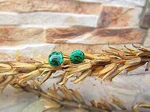Náušnice - Malé ornamenty v zelenej - 7545879_