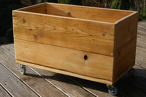 Nábytok - Veľká bedňa na veľkých kolieskach - 7589460_