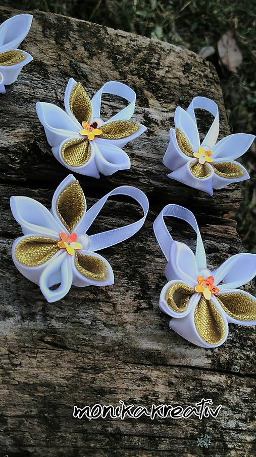 Dekorácie - Bielo-zlatý anjelik - 7611244_