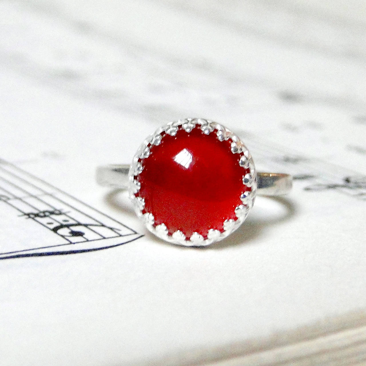 Classic Red Jade & Silver Ag 925 / Strieborný prsteň s červeným jadeitom