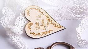 Darčeky pre svadobčanov - Drevená magnetka pre svadobčanov - 7649954_