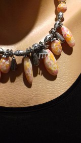 Náhrdelníky - Ružový náhrdelník / imitácia kameňa - 7654615_
