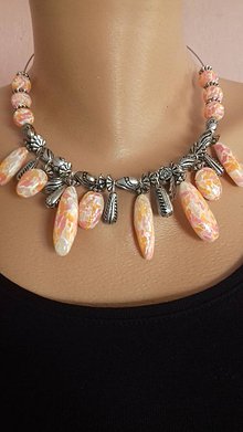 Náhrdelníky - Ružový náhrdelník / imitácia kameňa - 7656280_