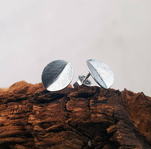  - Structured leaves earrings (10x8mm) - 7663687_