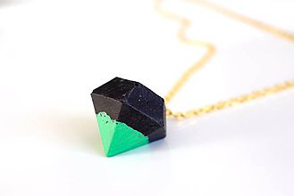Náhrdelníky - Betónový diamant black/green - 7682716_